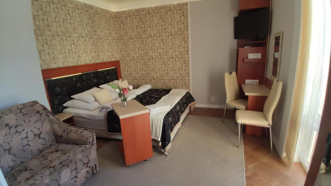 Bed and Breakfast Ow Sargus Владиславово Екстер'єр фото